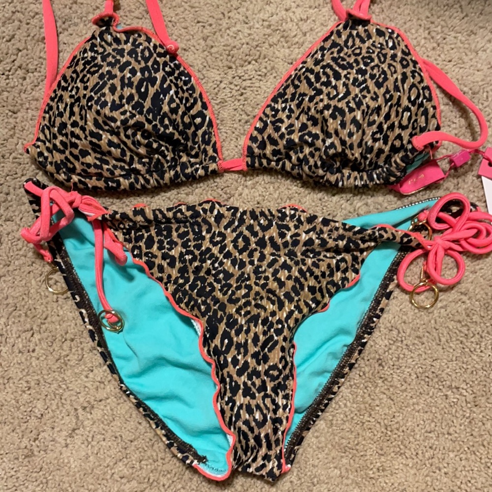 bikini size medium ๐ - Picture 7 of 7